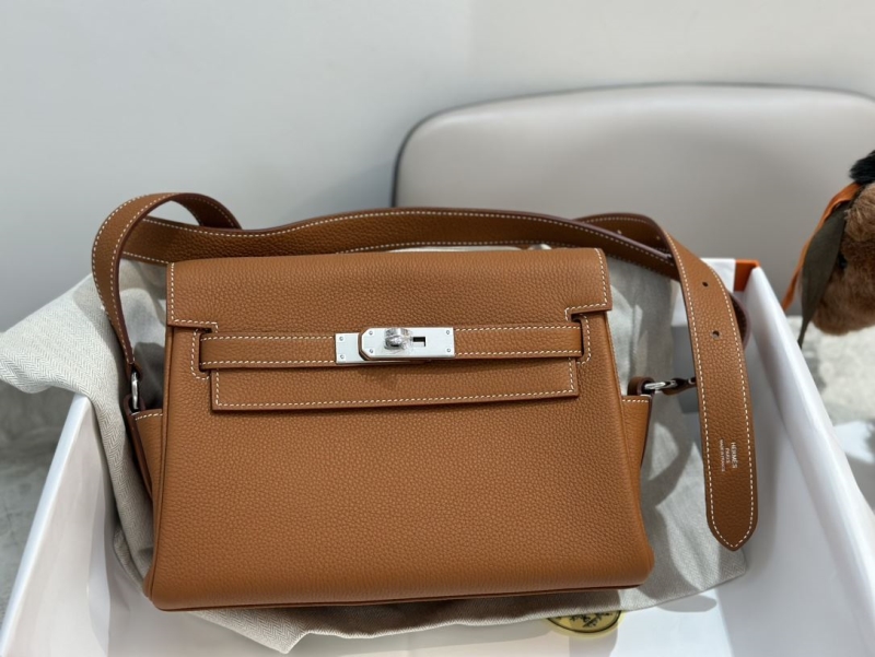 Hermes Kelly Messenger